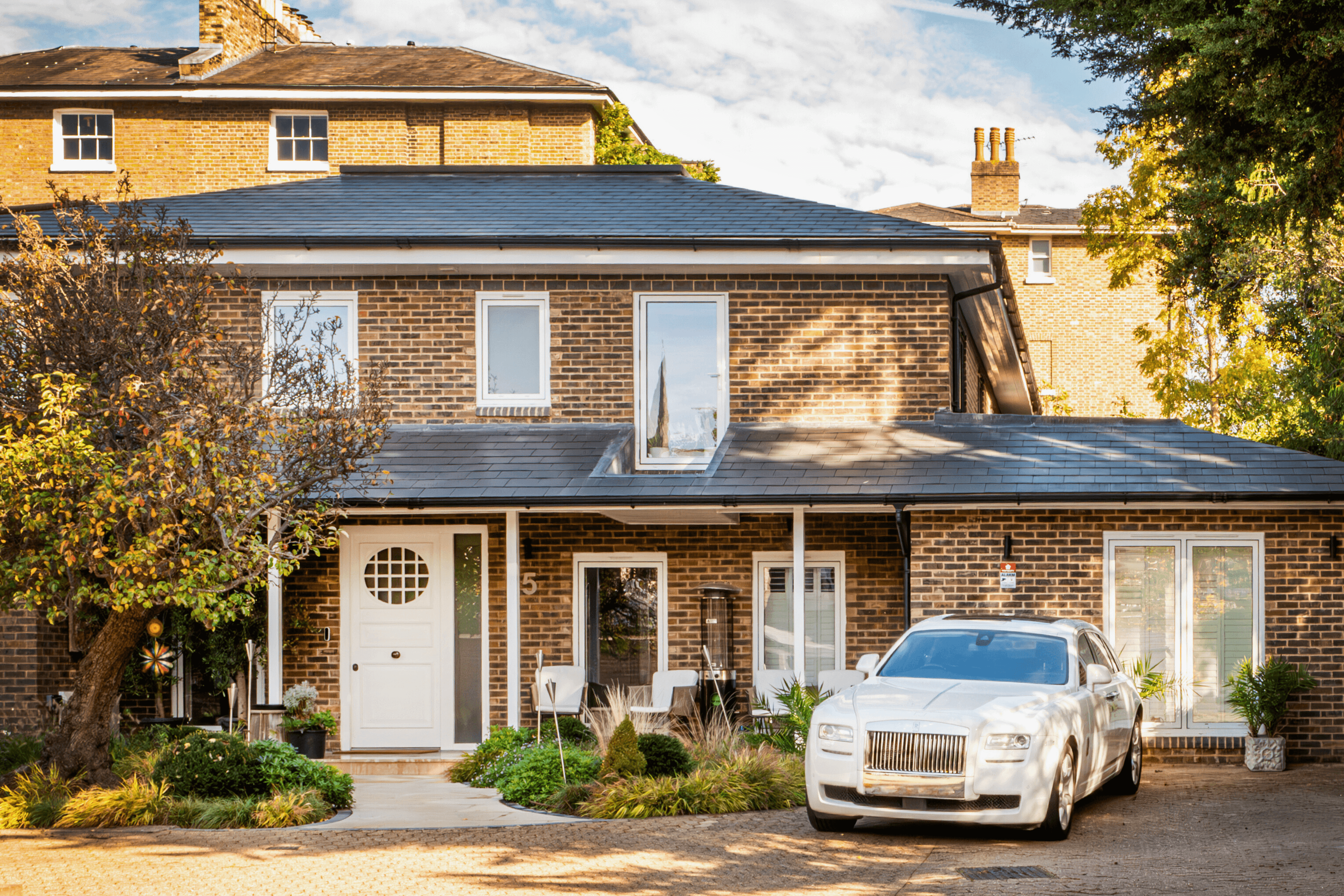 Hillside Close Exterior