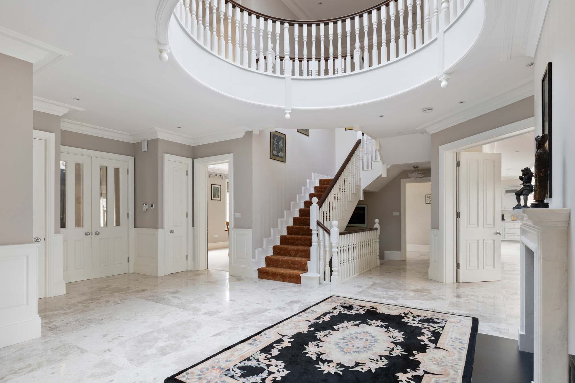 Lower Sandhurst Road, Finchampstead, Berkshire - Hall