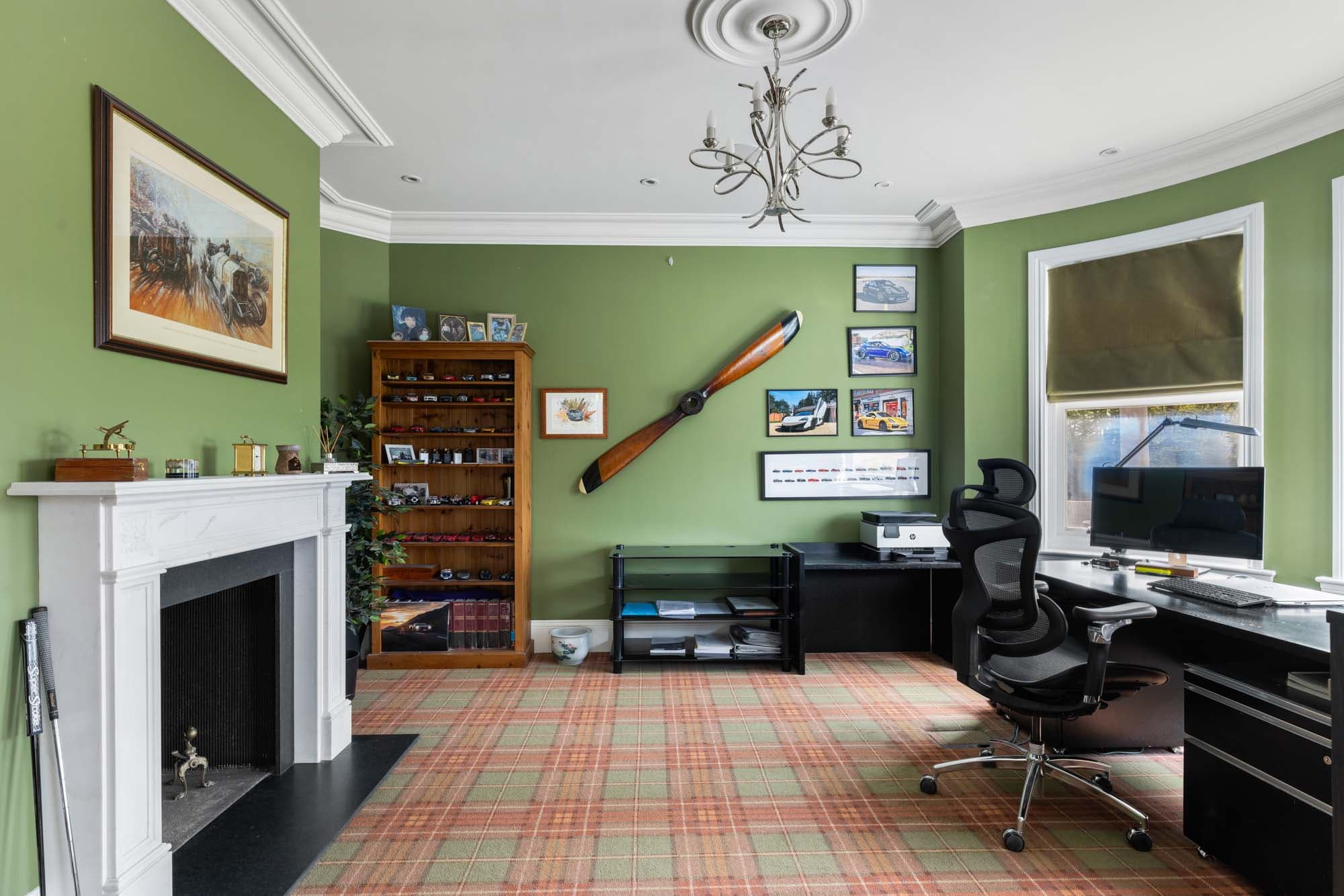 Lower Sandhurst Road, Finchampstead, Berkshire - Office