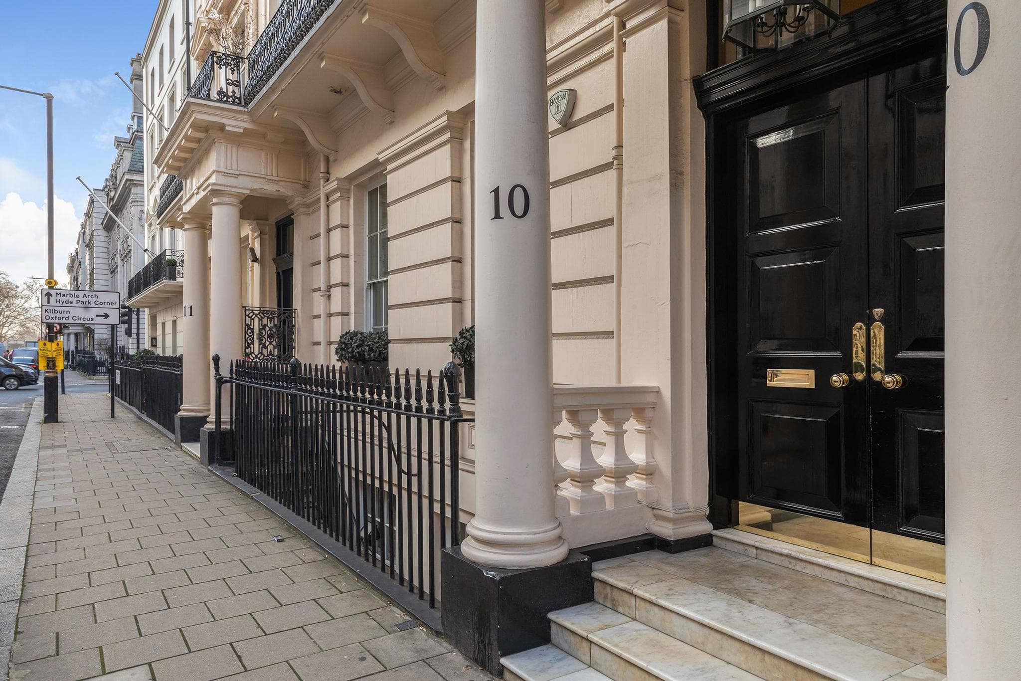 Upper Grosvenor Street, Mayfair, London - Exterior 2