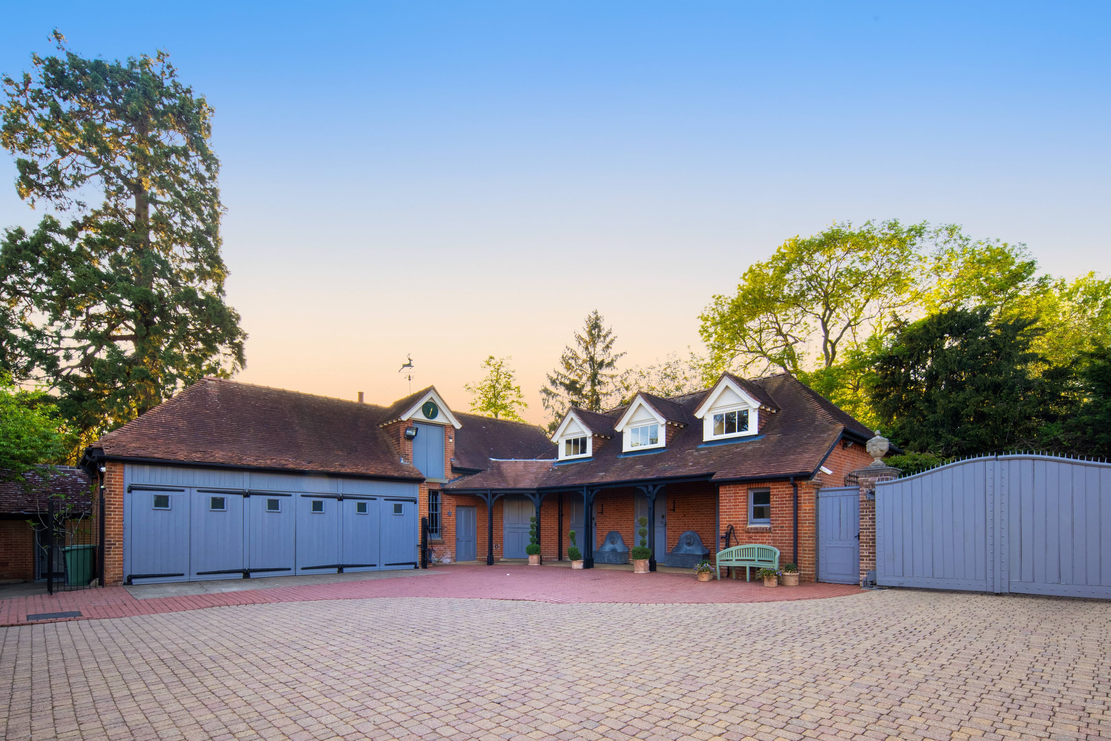 Walton, Epping Upland - Garaging