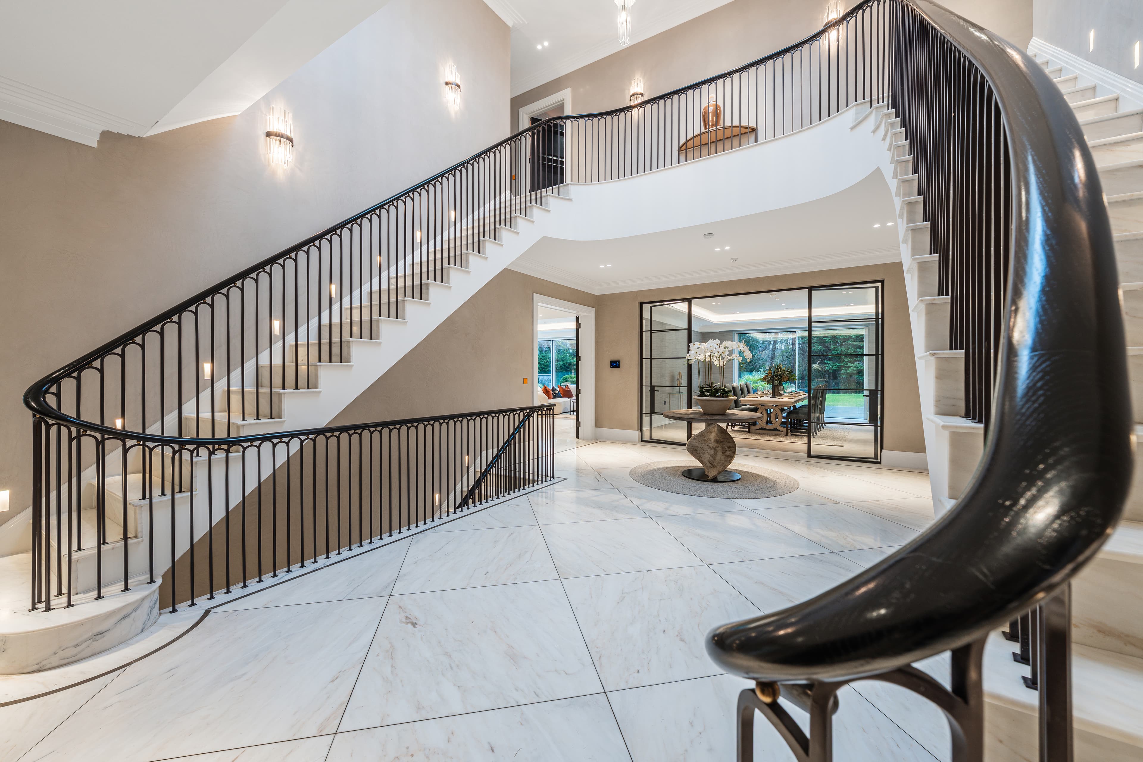 Wentworth Drive, Virginia Water, Surrey - Staircase