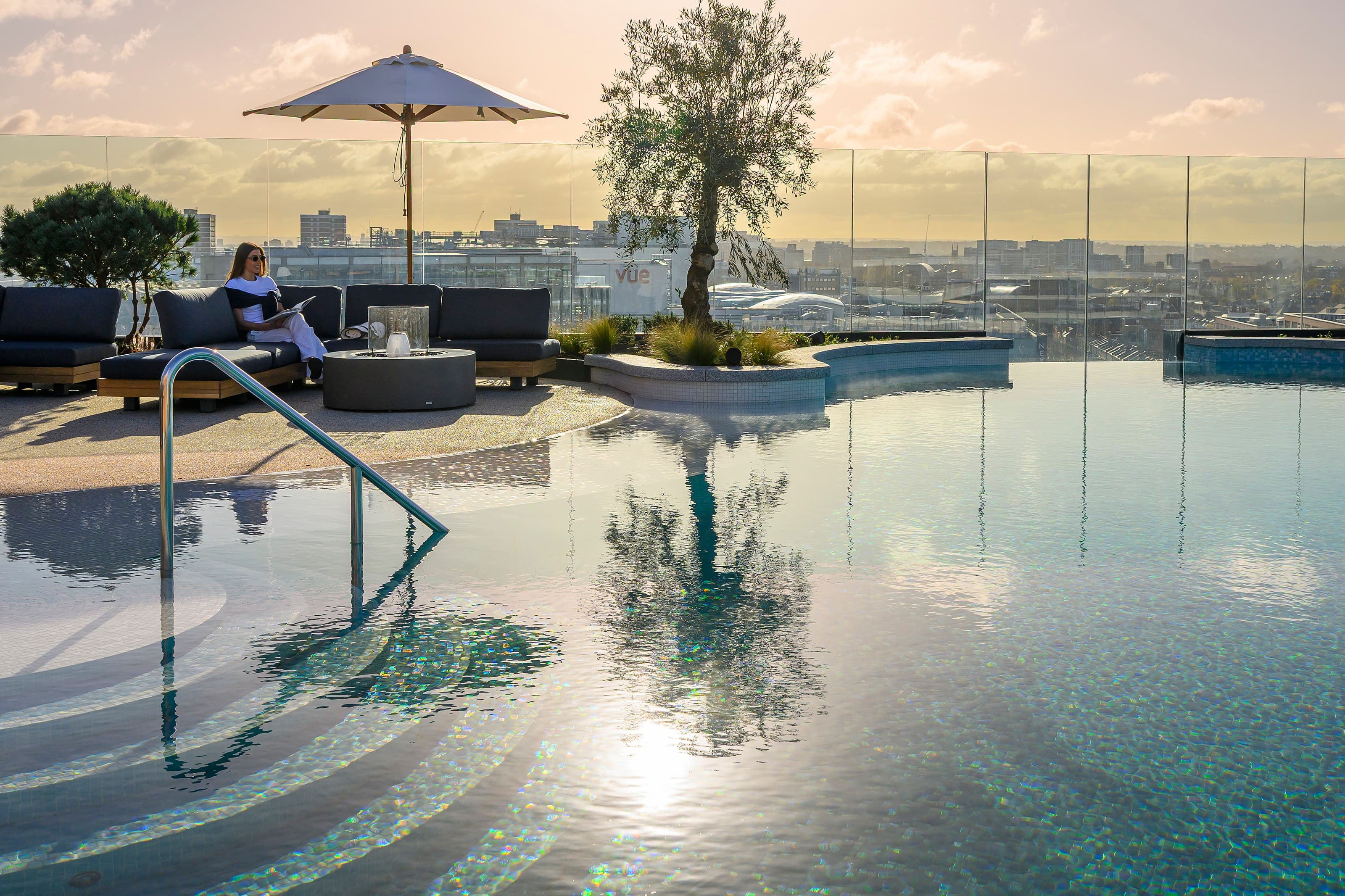 Beach club - outdoor pool